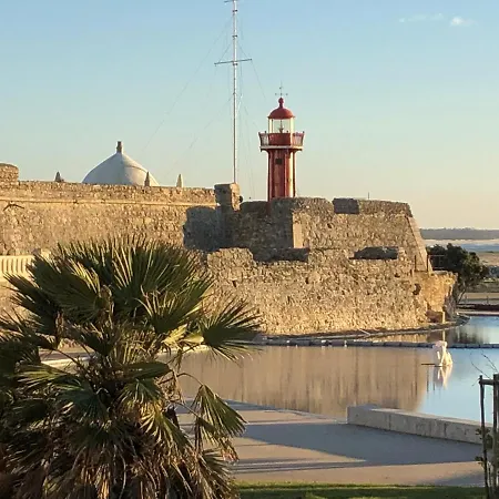 King's Tower By Ferias Em Figueira